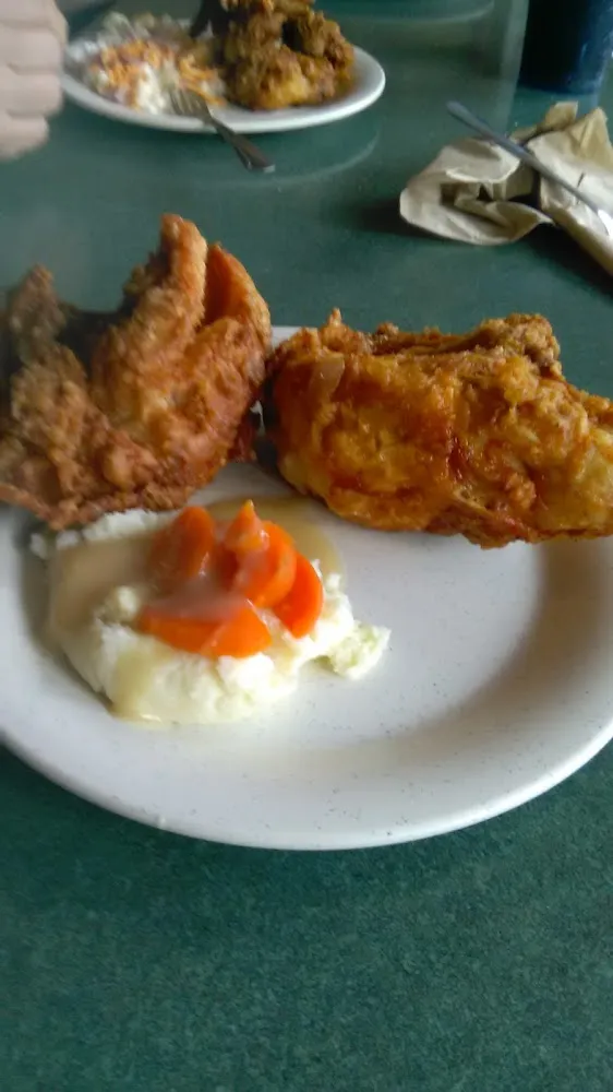 Potatoes Carrot with Gravy and Chicken