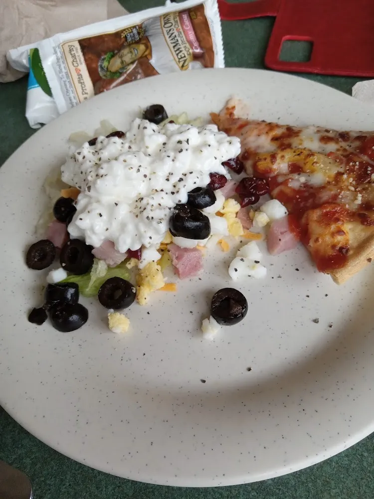 Salads and Pizza